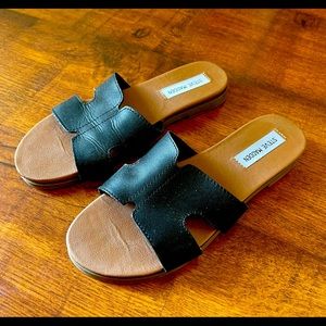Steve Madden hoku slide sandal size 9